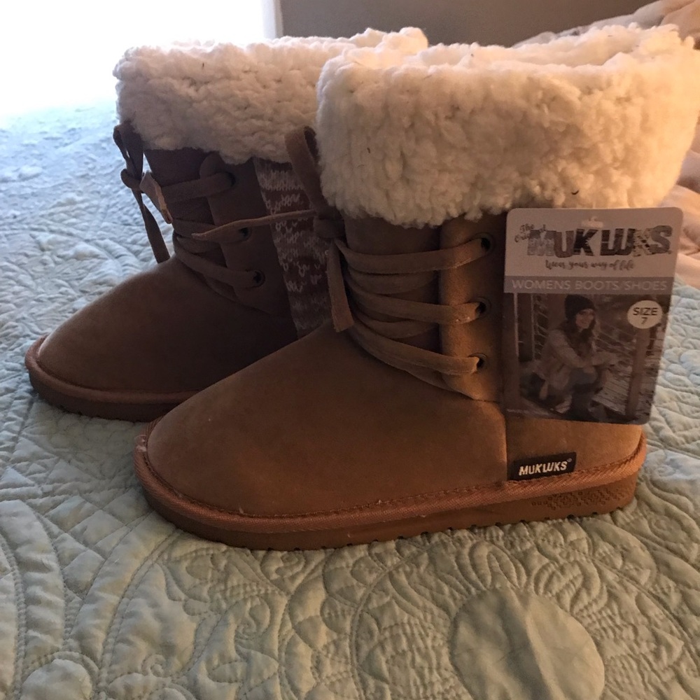 Mukluks boots.  New never worn.